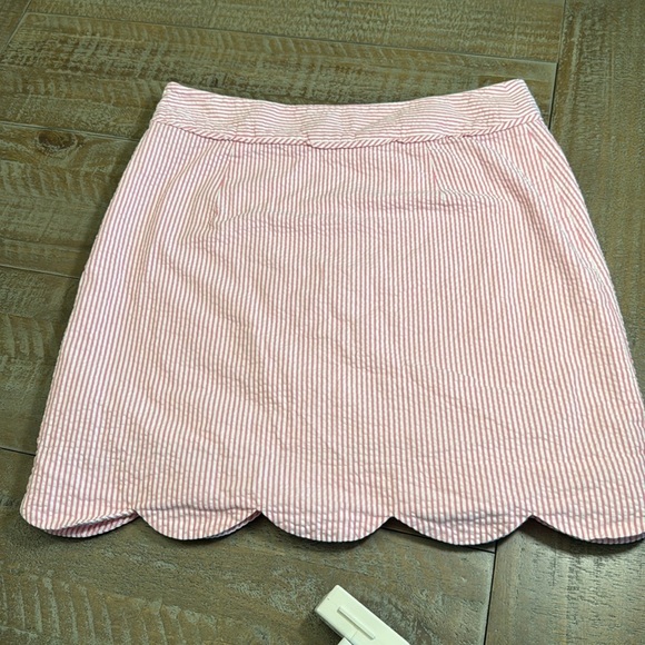 Vineyard Vines Scalloped Edge Seersucker Skirt - pink - Picture 9 of 10